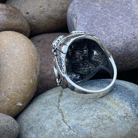 Biker Skull Ring - Picture 5 of 9